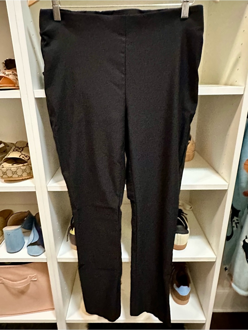 Chico’s So Slimming elastic-waist pants size .5